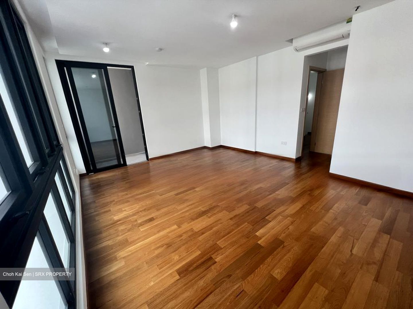 Peakview Estate (D16), Terrace #452837041